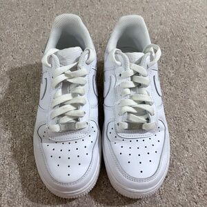 Nike Air Force 1 '07 - Women’s Size 6